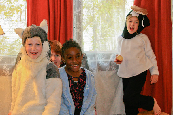 October 25, 2008<nbsp/> @<nbsp/> 14:32<br/><br/>Suzie, Sally, Jordan and Stella