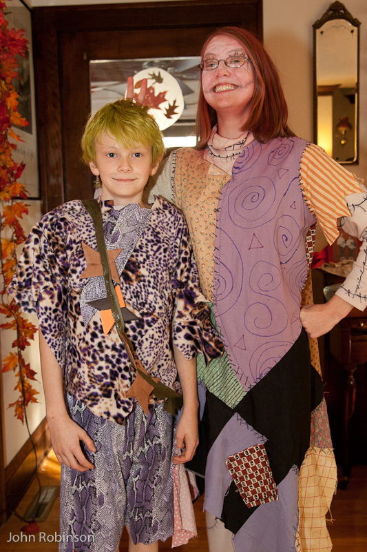 October 31, 2010<nbsp/> @<nbsp/> 15:51<br/><br/>Max and Lucy